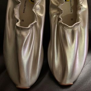 Zara Gold Slip On Runners